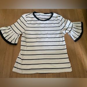 Bell sleeved women’s top size Medium